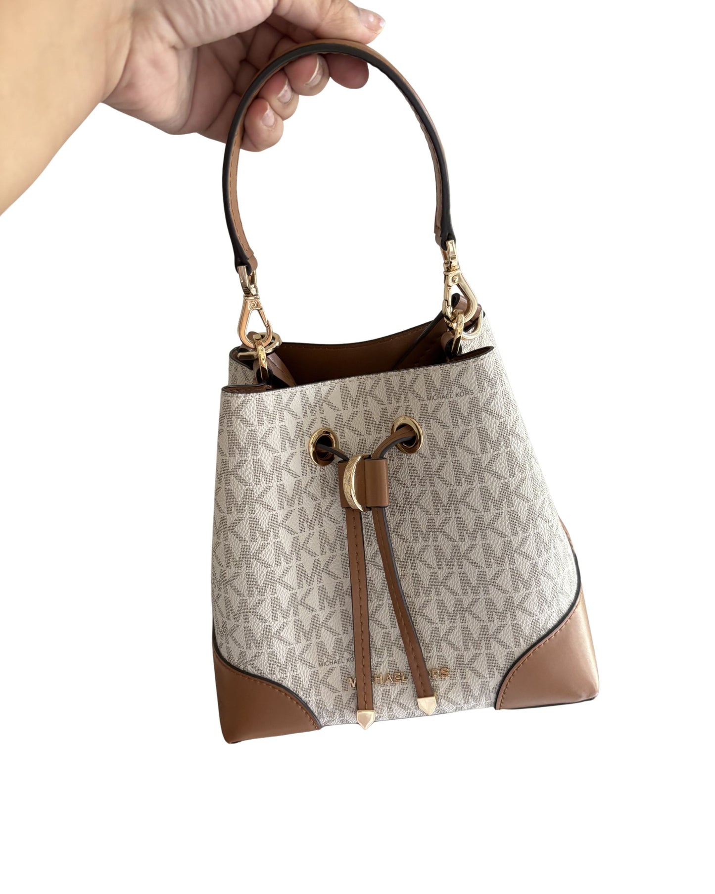 Michael Kors Mercer Bucket Bag
